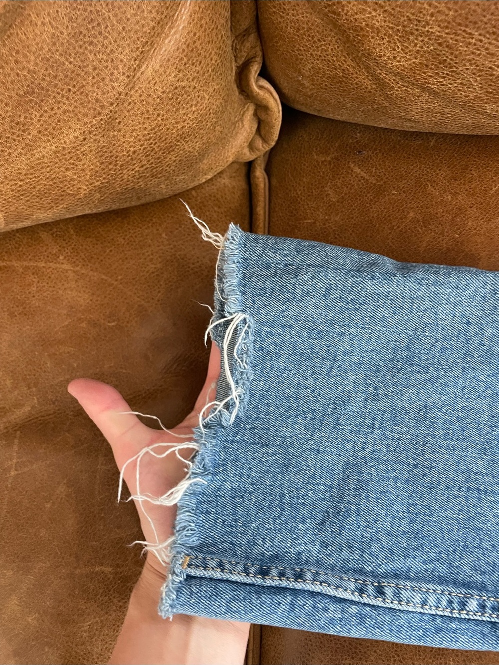 Zara Women's Straight Jeans in Light Blue Wash - Picture 3 of 6